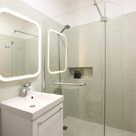 Warm Yellow 아파트 알부페이라