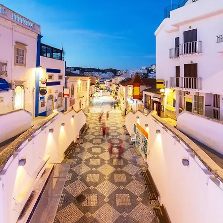 Warm Yellow 아파트 알부페이라