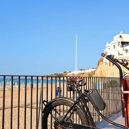 아파트 Warm Yellow