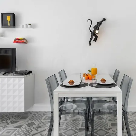 Warm Yellow * アルブフェイラ