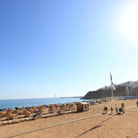 Warm Yellow 公寓 *