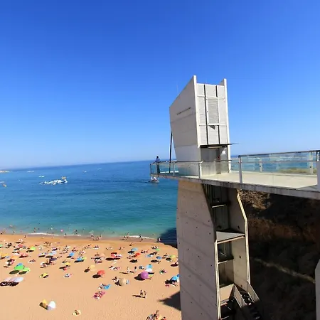 Warm Yellow アパート アルブフェイラ